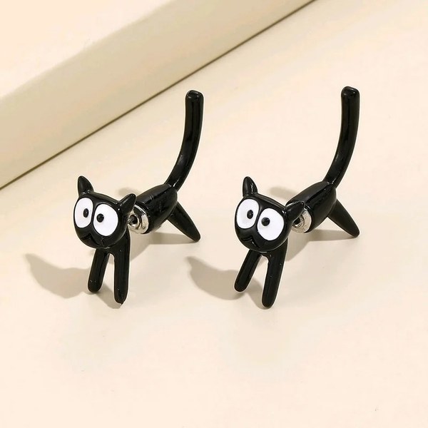 Black cat studs, photo 2
